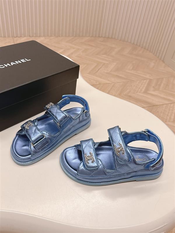 2025112818443944 280